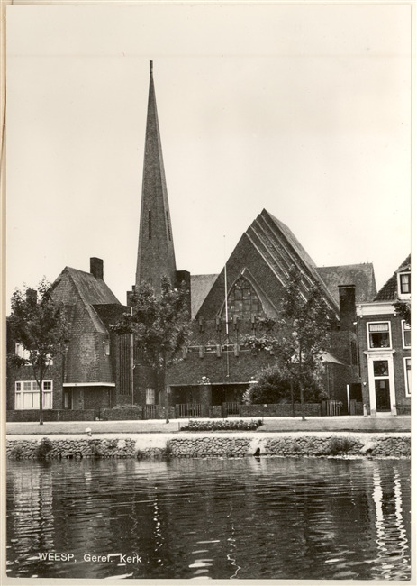 Gereformeerde Kerk, Weesp
              <br/>
              reliwiki, 1928